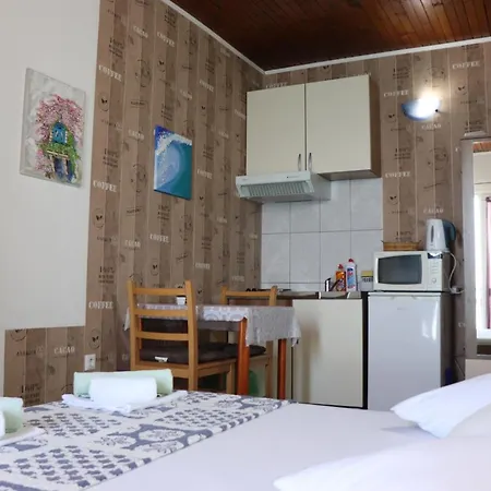 Bruno Fjamantno Apartment Podstrana