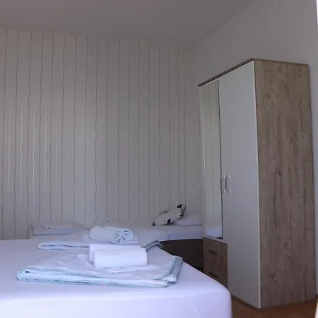 Apartment Bruno Fjamantno